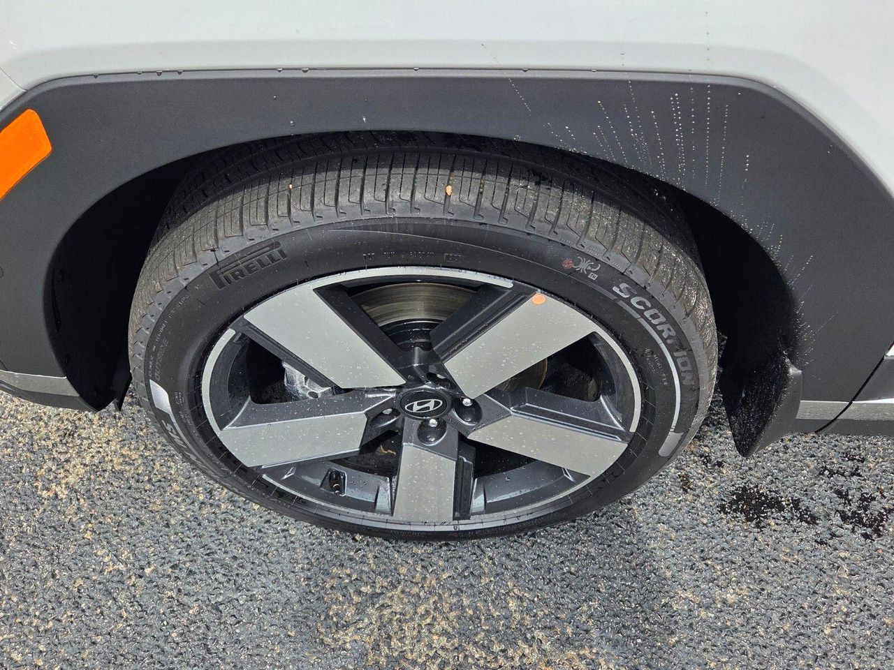 New 2026 White HYUNDAI Limited AWD image 16