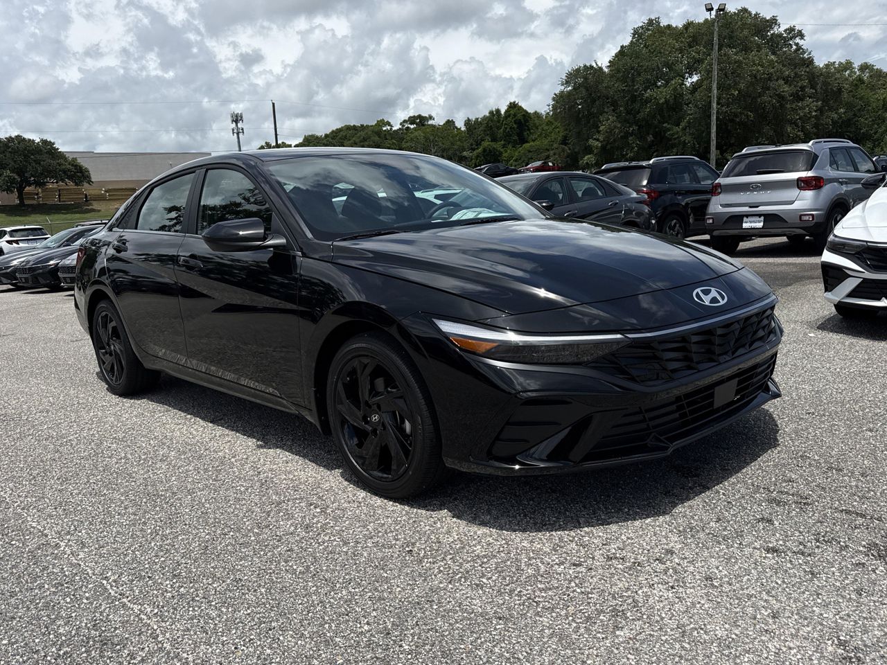 2026 Hyundai Elantra 2.0 SEL Sport Premium's photo