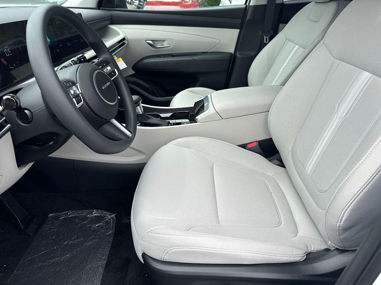 New 2026 White Hyundai SEL FWD image 10