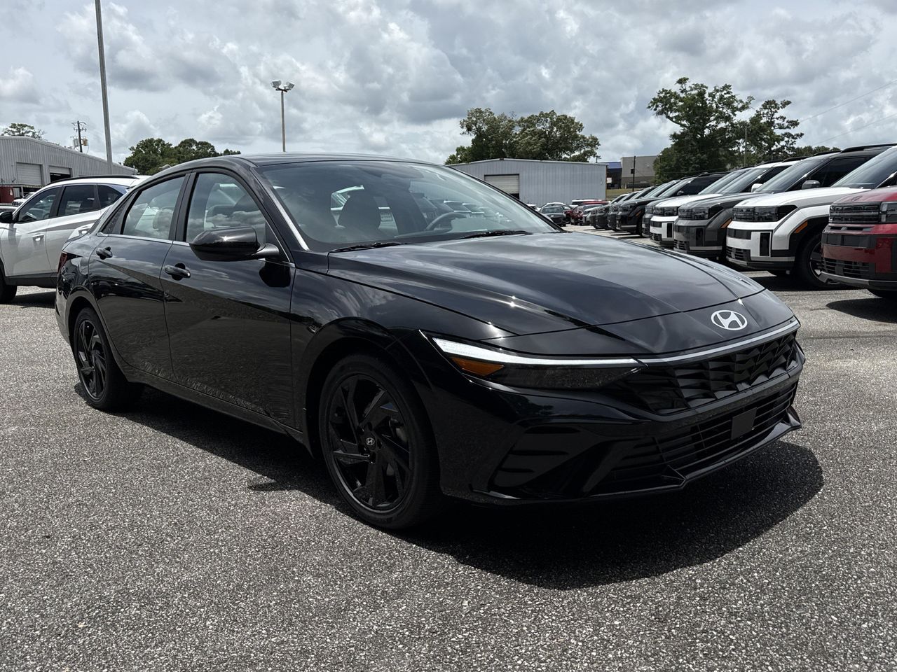 2026 Hyundai Elantra 2.0 SEL Sport Premium's photo