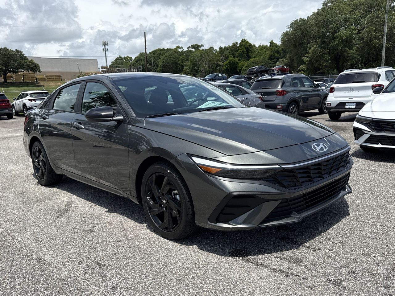 2026 Hyundai Elantra 2.0 SEL Sport IVT's photo