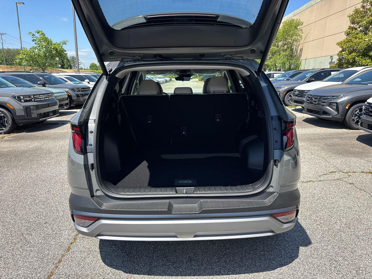 New 2026 Gray Hyundai SEL FWD image 19