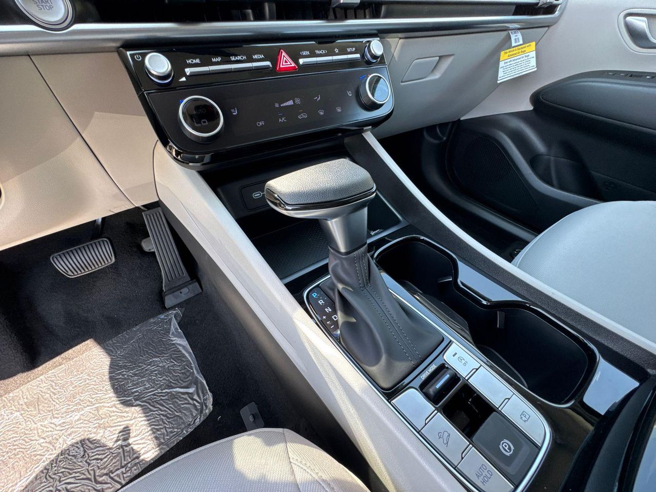 New 2026 Gray Hyundai SEL FWD image 32