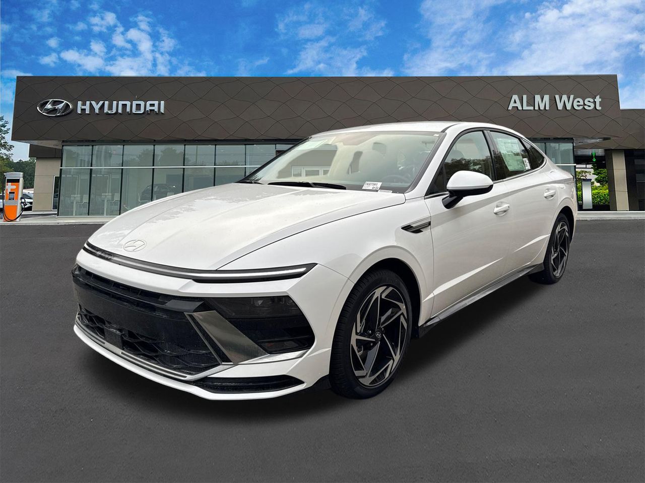 2026 Hyundai Sonata SEL AWD's photo