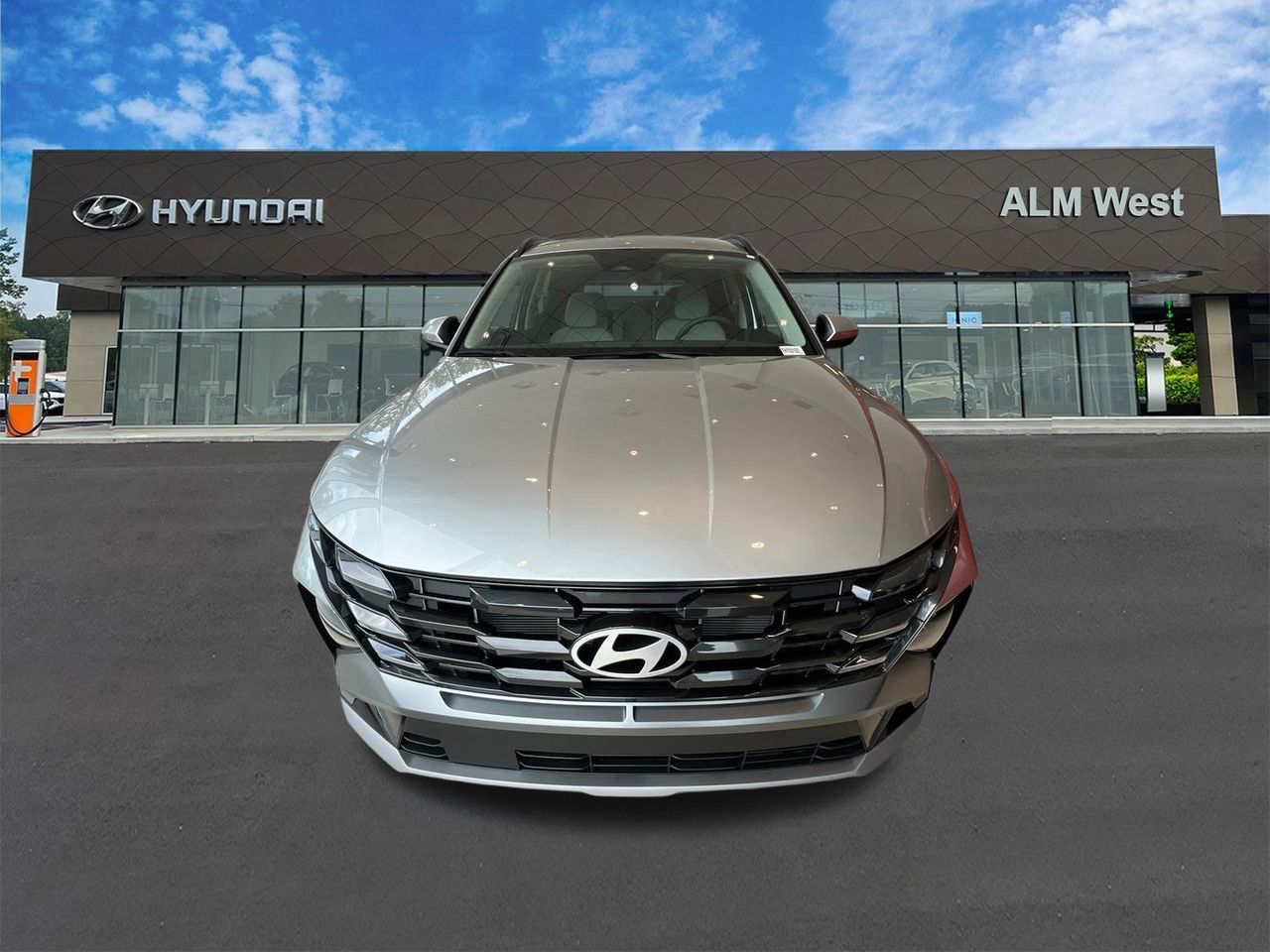 New 2026 Shimmering Silver HYUNDAI SEL FWD image 2