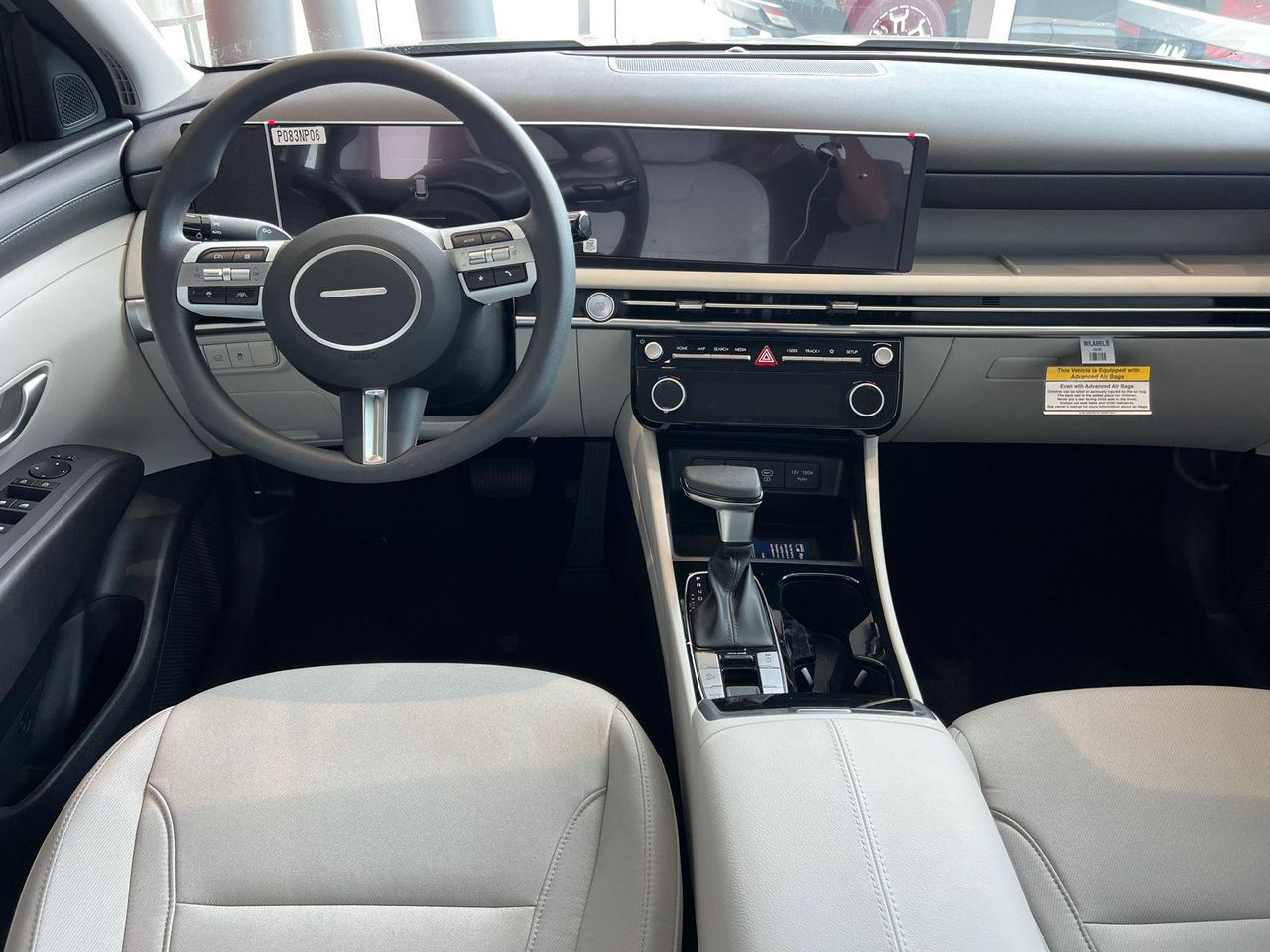 New 2026 Shimmering Silver HYUNDAI SEL FWD image 17