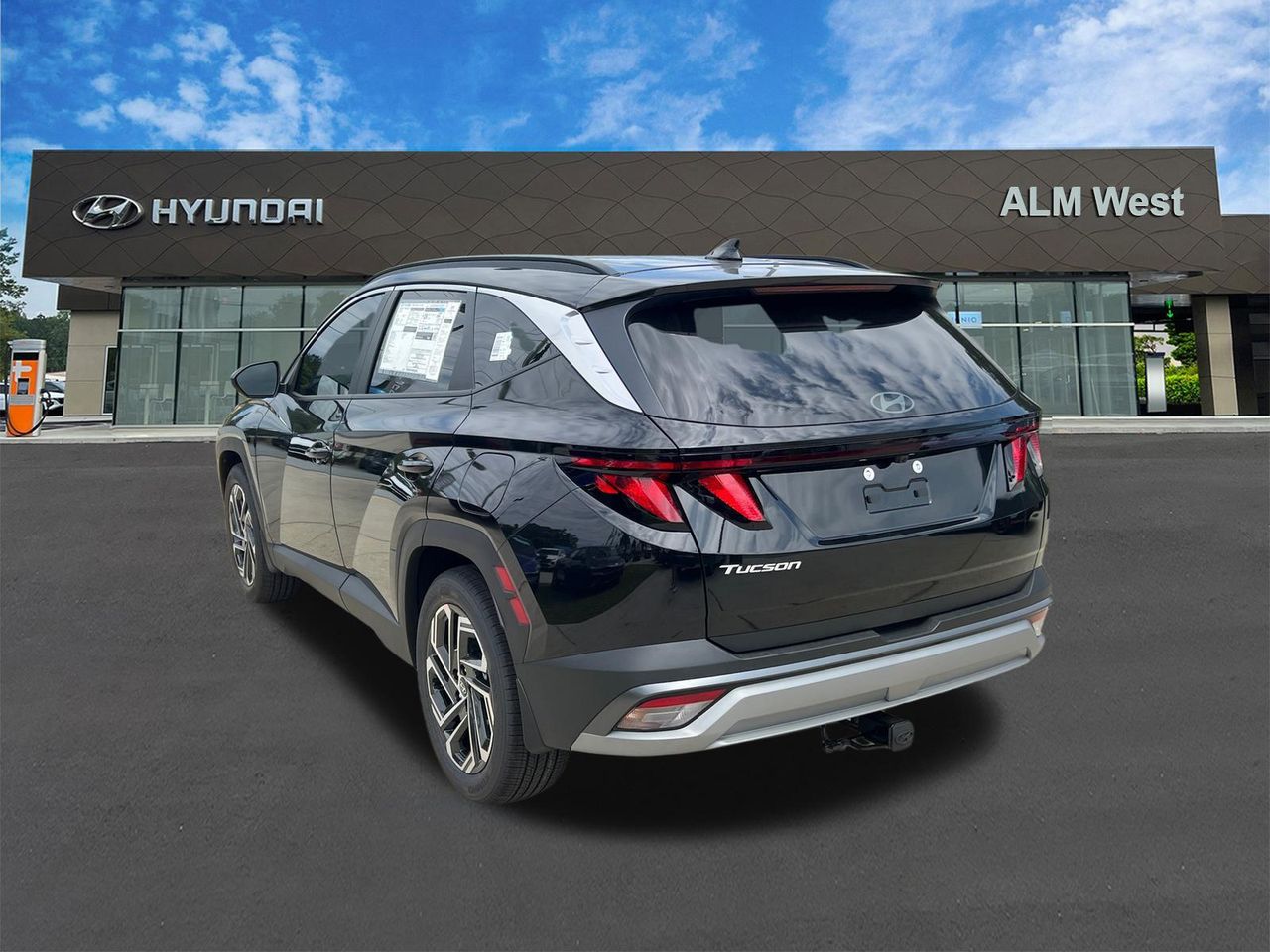 New 2026 Phantom Black HYUNDAI SEL FWD image 8