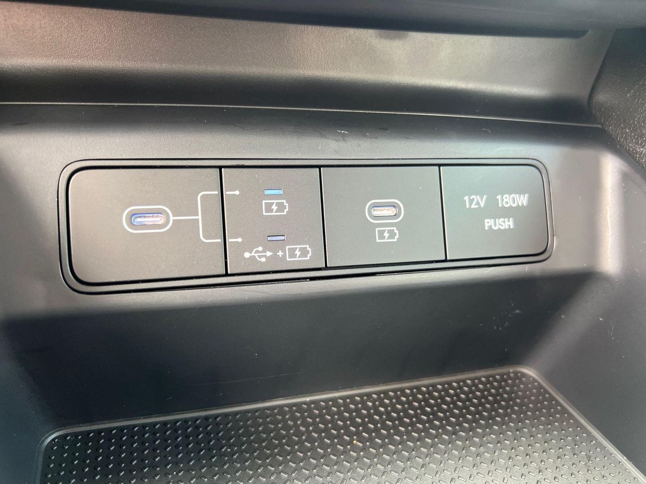 New 2026 Phantom Black HYUNDAI SEL FWD image 29