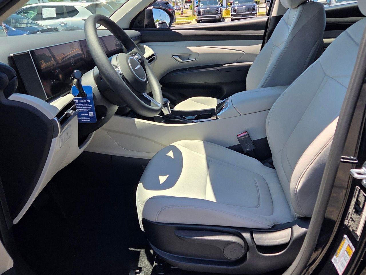 New 2026 Phantom Black HYUNDAI SE FWD image 5