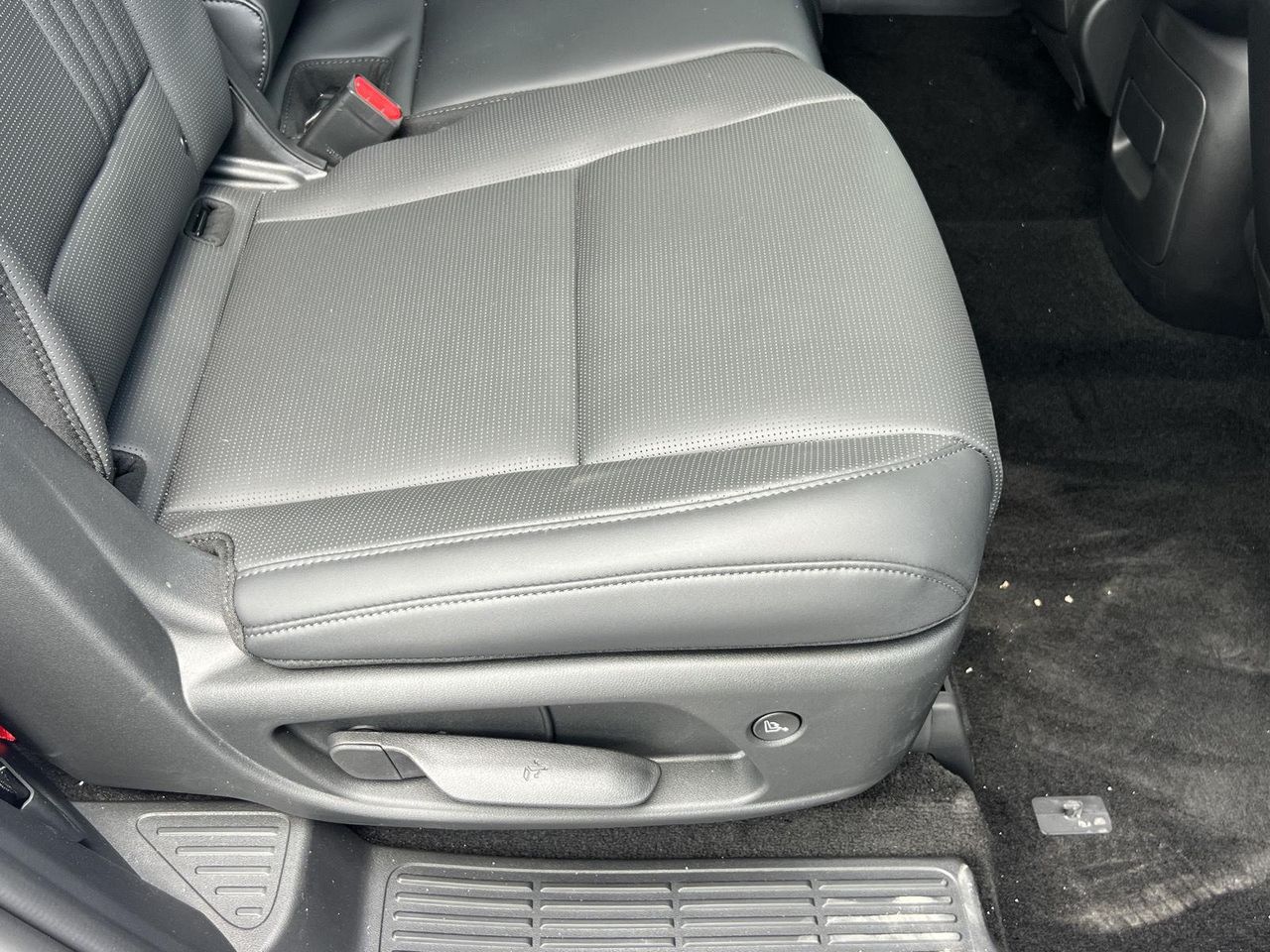 New 2026 Creamy White Pearl Hyundai SEL Premium 8P image 230