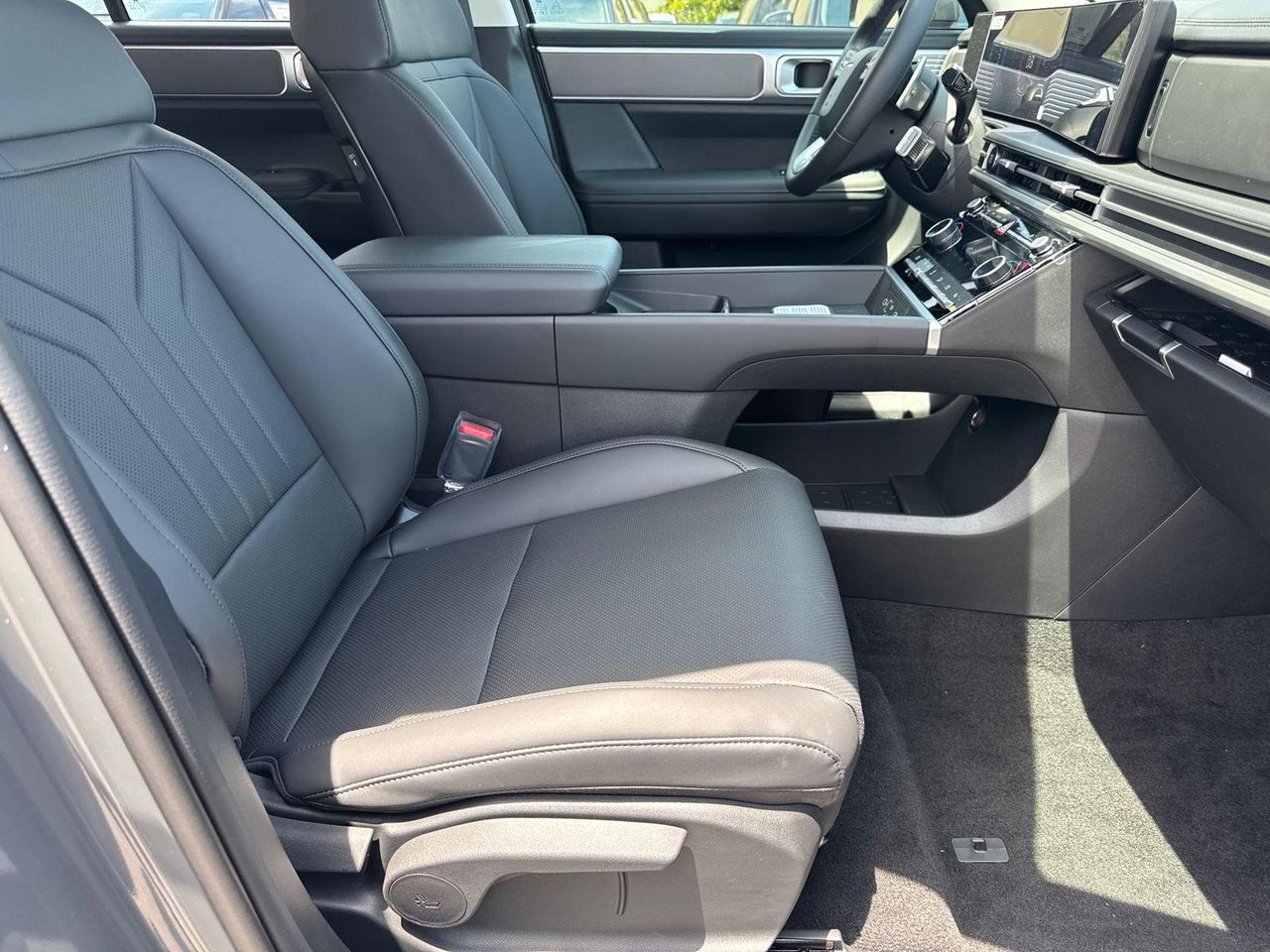 New 2026 Gray Hyundai SEL FWD image 14