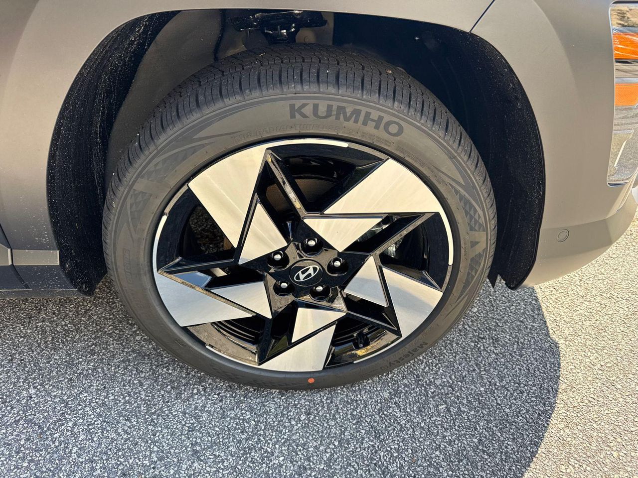 New 2026 Gray Hyundai Limited FWD image 13
