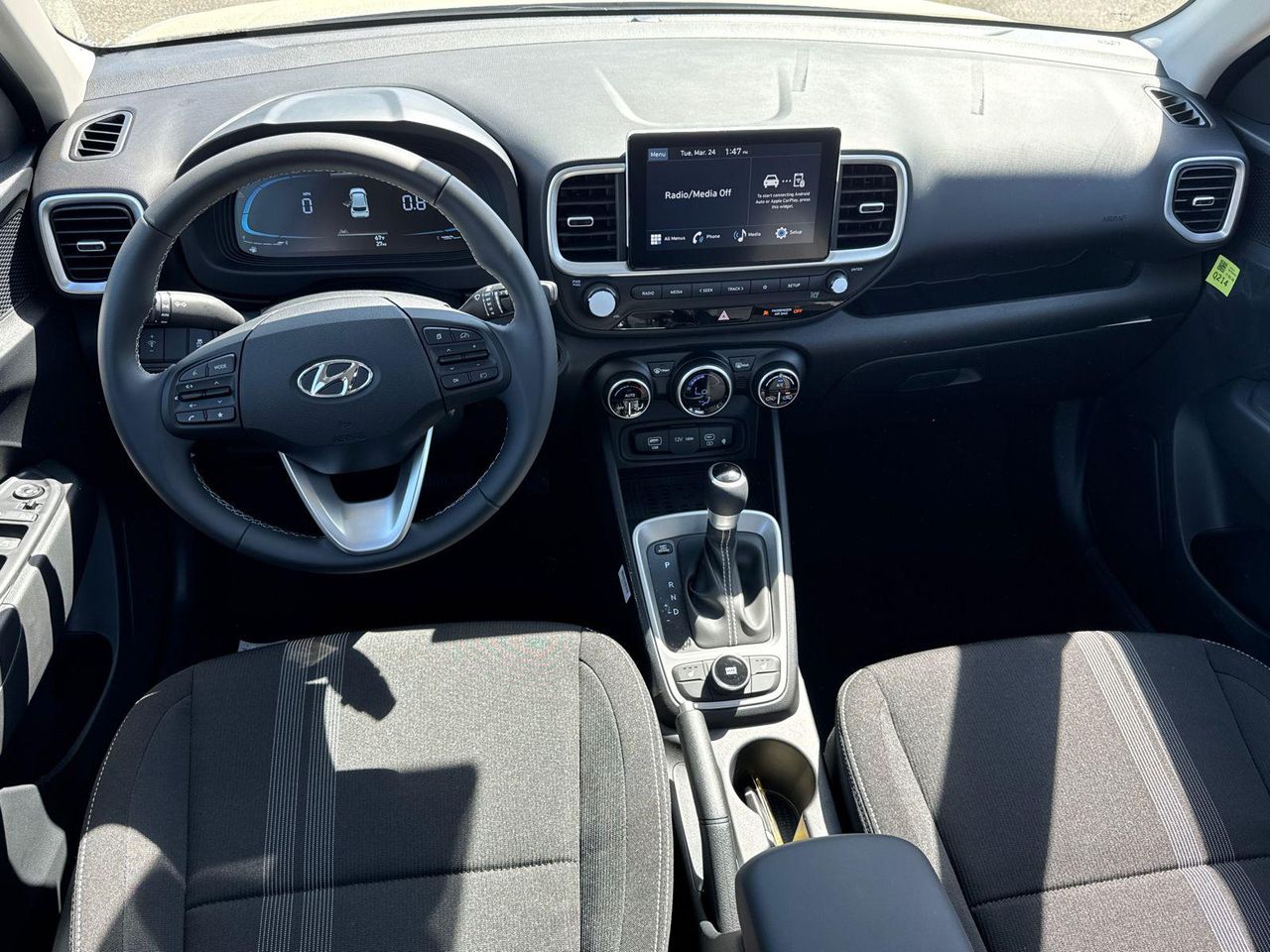New 2026 Shimmering Silver HYUNDAI SEL image 23