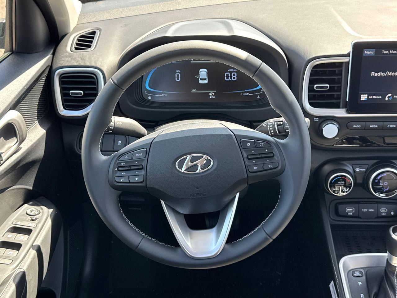 New 2026 Shimmering Silver HYUNDAI SEL image 24