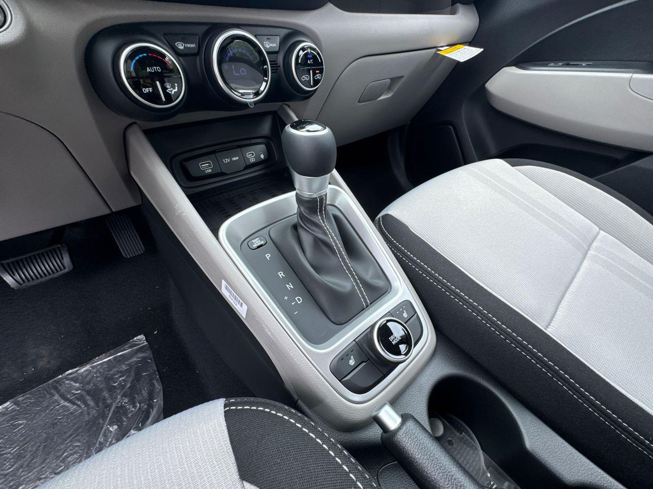 New 2026 Silver Hyundai SEL image 31