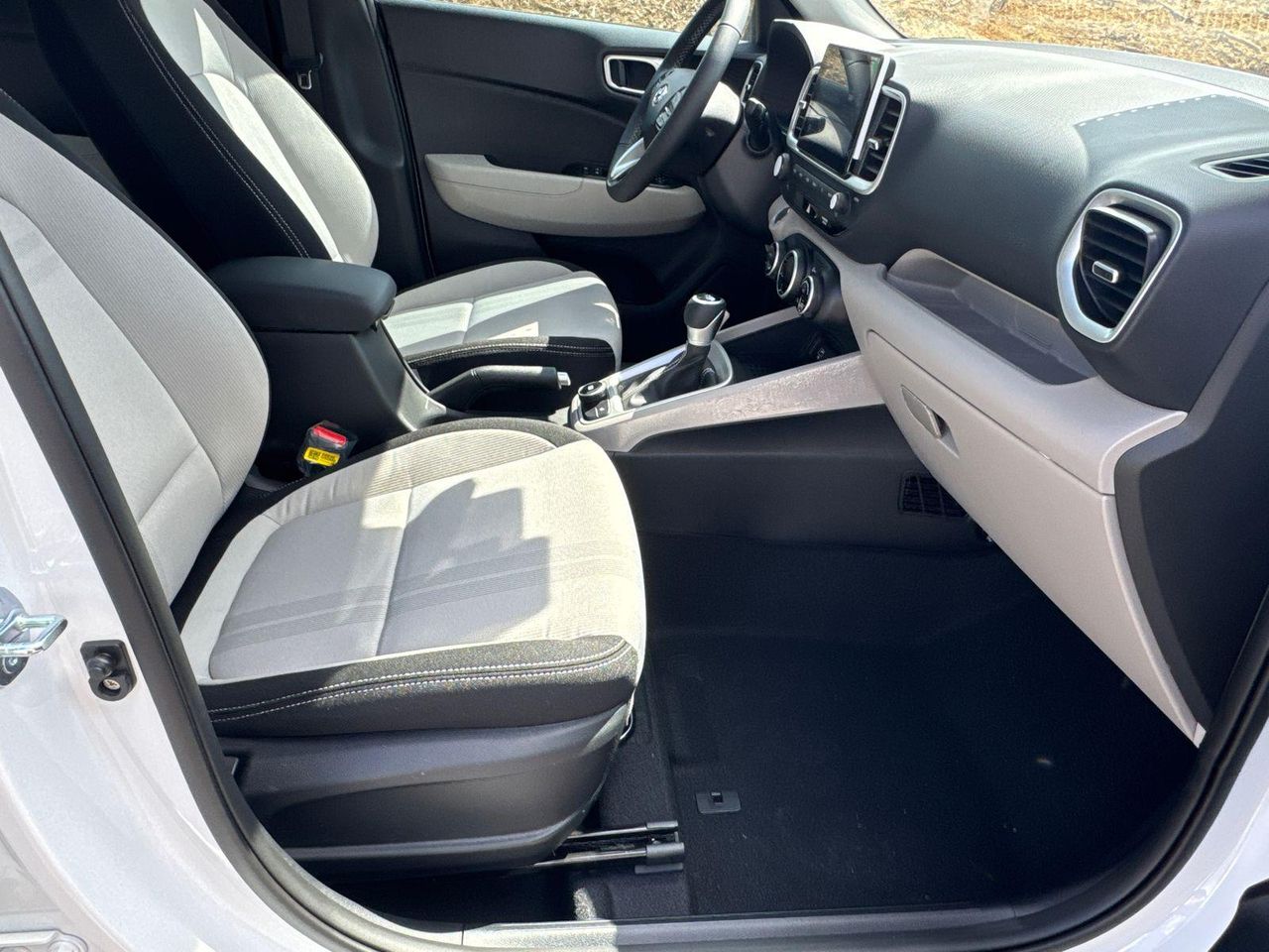 New 2026 White Hyundai SEL image 14