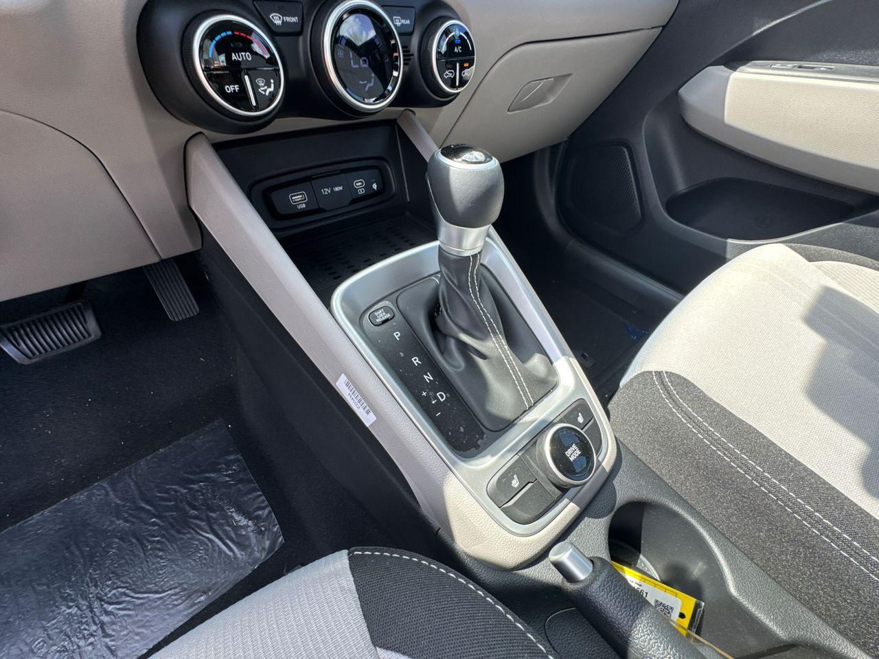 New 2026 White Hyundai SEL image 31