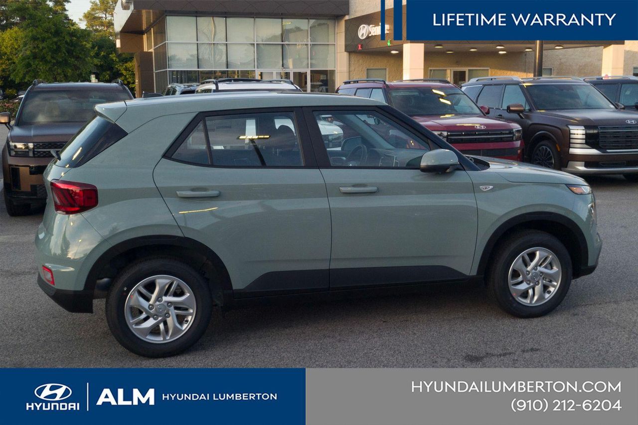 New 2026 Green Hyundai SE image 5