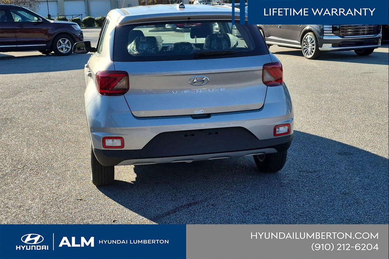 New 2026 Shimmering Silver Hyundai SE image 8