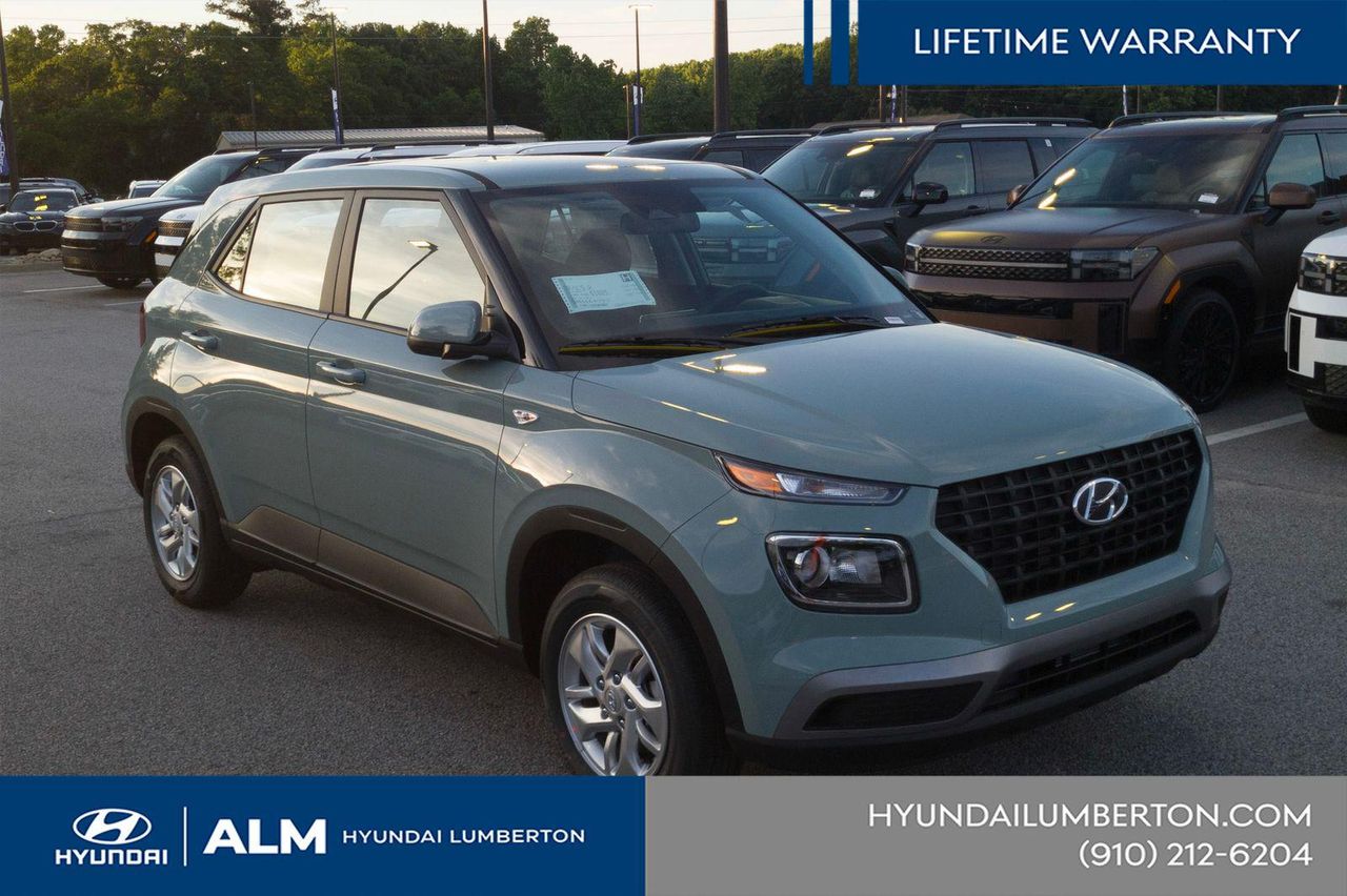 New 2026 Green Hyundai SE image 4