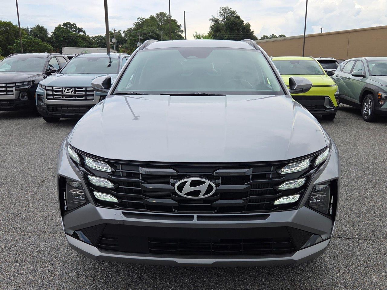 New 2026 Shimmering Silver HYUNDAI SEL AWD image 2