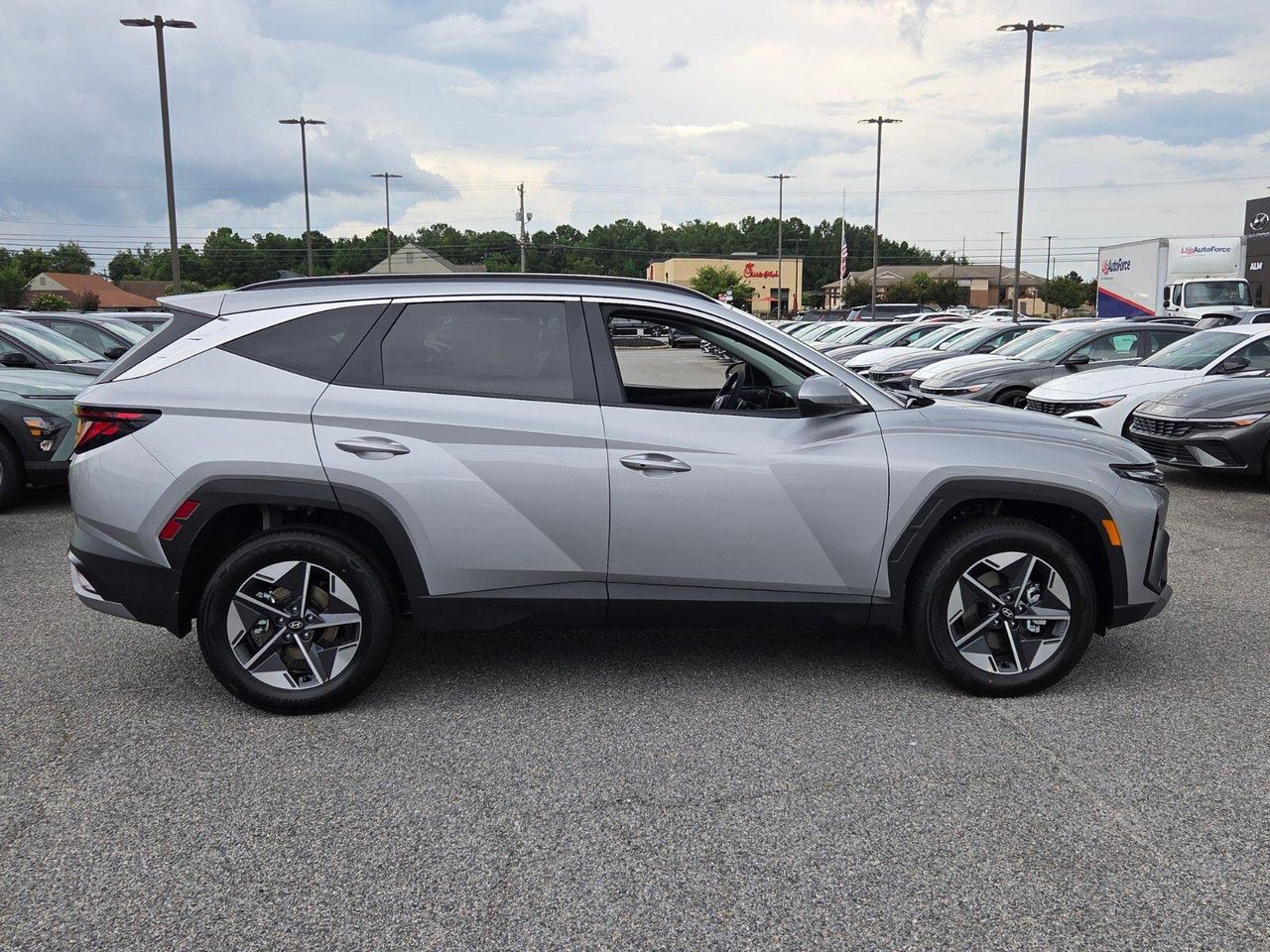 New 2026 Shimmering Silver HYUNDAI SEL AWD image 13
