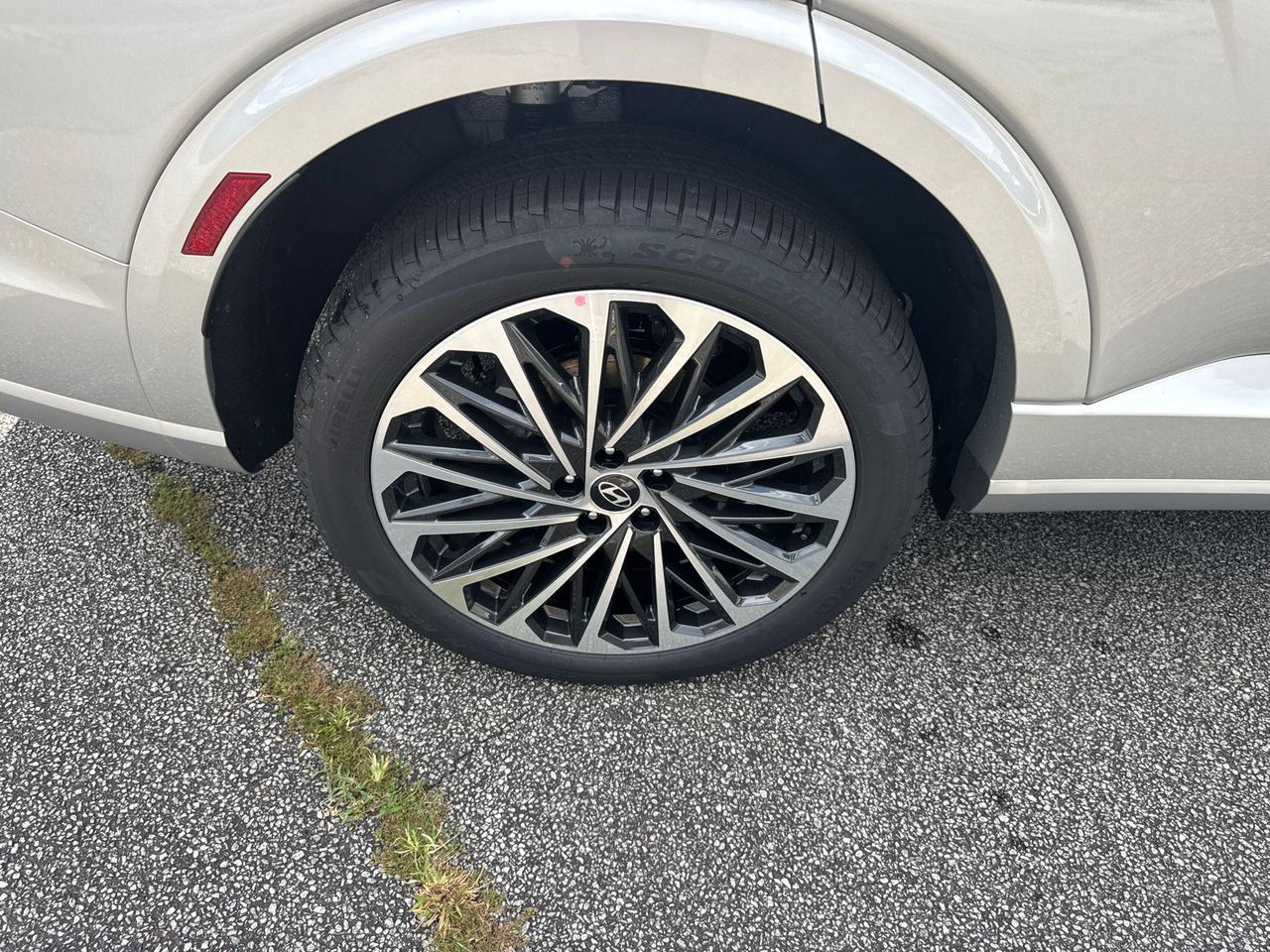 New 2026 Silver Hyundai Calligraphy FWD image 18
