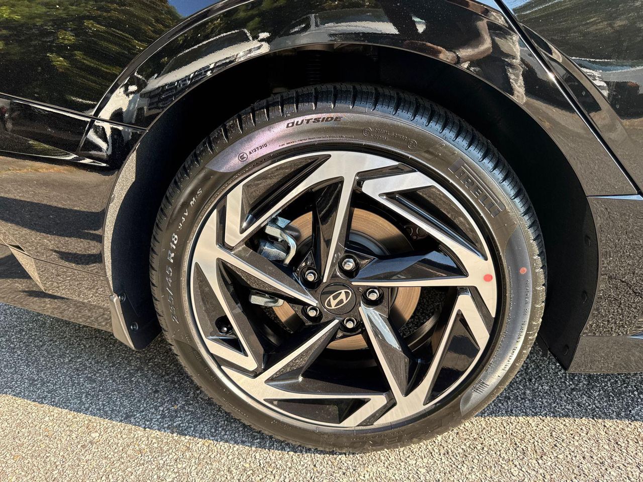 New 2026 Black HYUNDAI SEL Sport image 18