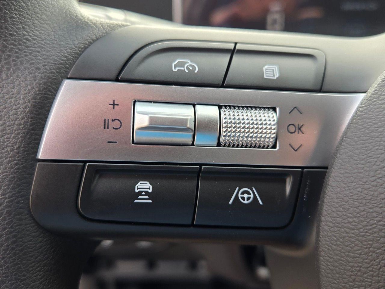 New 2026 White Pearl HYUNDAI SEL AWD image 26