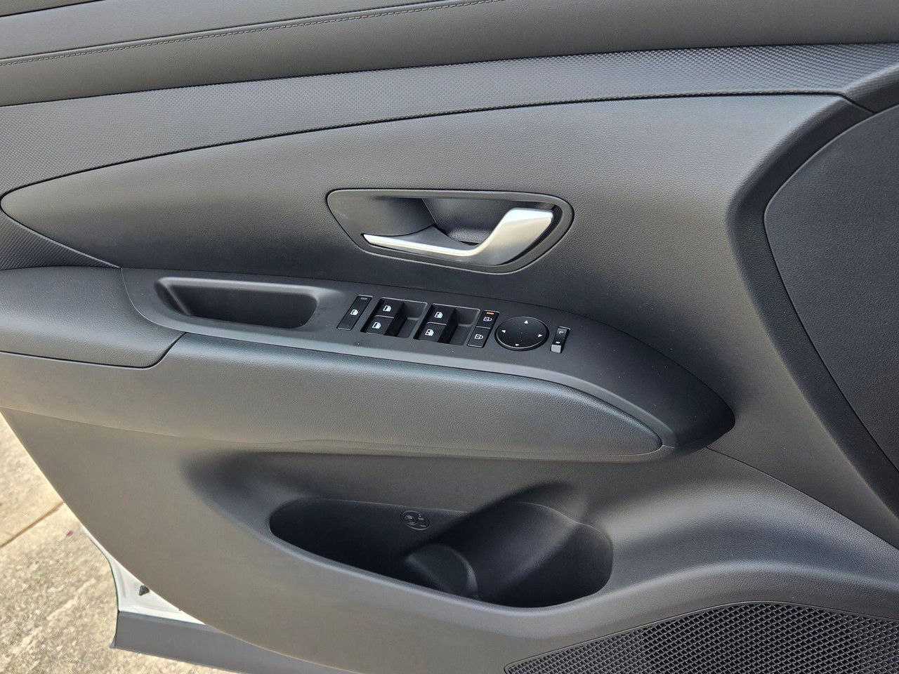 New 2026 White Pearl HYUNDAI SEL AWD image 29