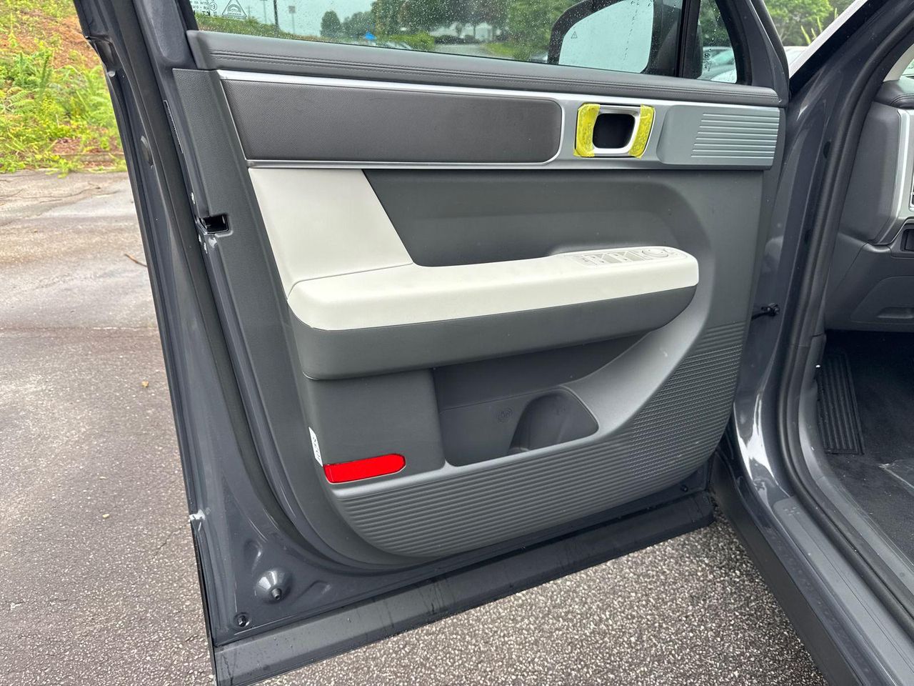 New 2026 Gray HYUNDAI SE FWD image 11