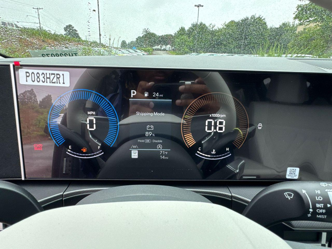 New 2026 Gray HYUNDAI SE FWD image 28
