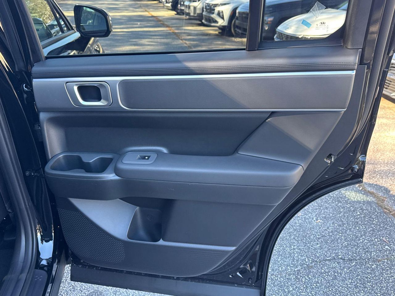 New 2026 Black HYUNDAI SE FWD image 17