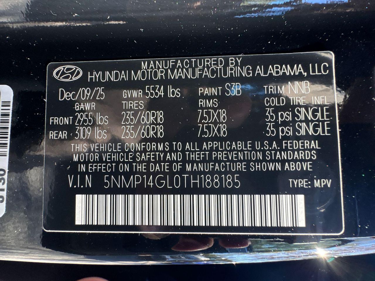 New 2026 Black HYUNDAI SE FWD image 33