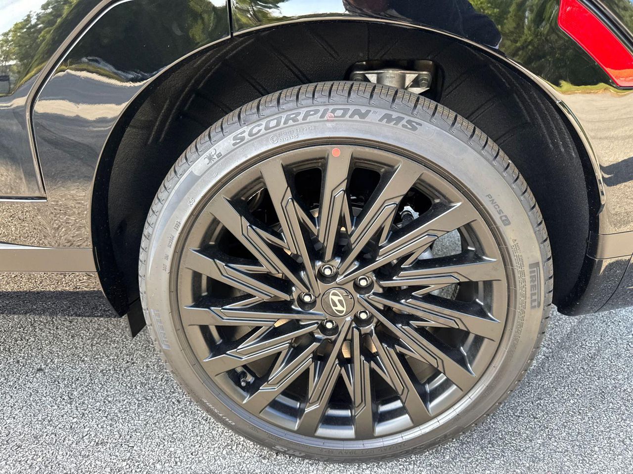 New 2026 Black Hyundai Calligraphy FWD image 19