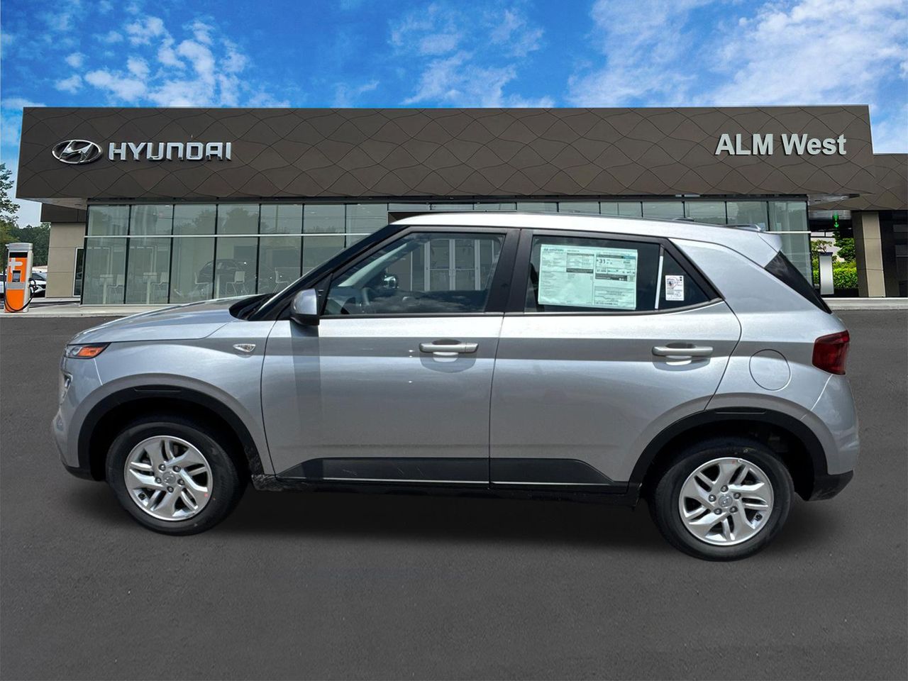 New 2026 Silver HYUNDAI SE FWD image 9