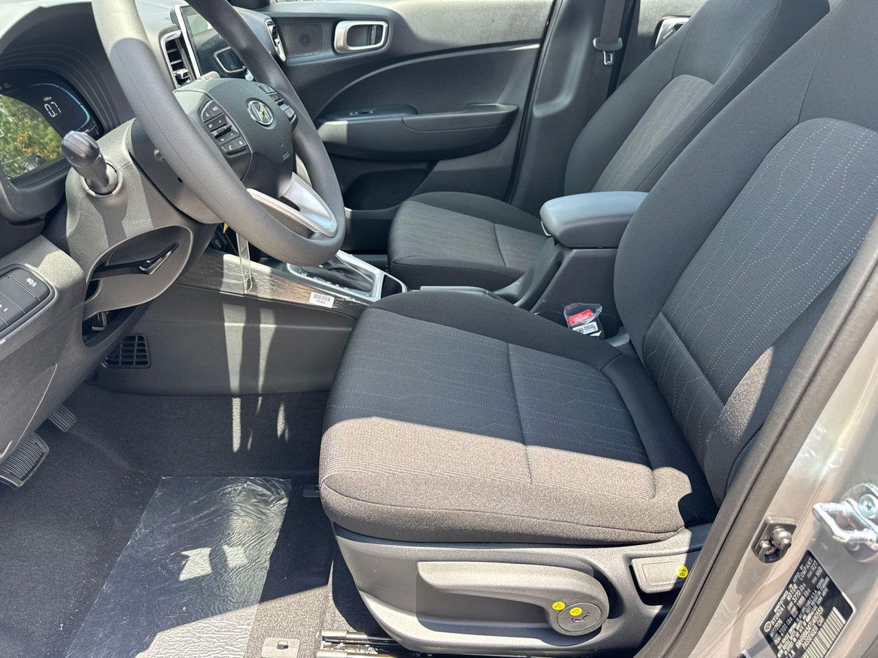 New 2026 Silver HYUNDAI SE FWD image 10