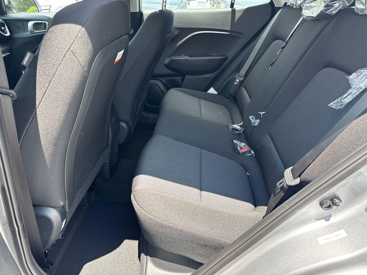 New 2026 Silver HYUNDAI SE FWD image 21