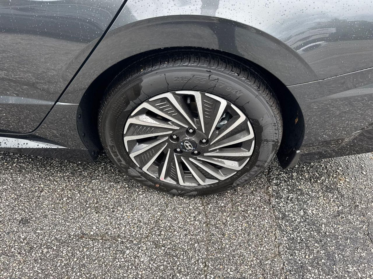 New 2026 Gray HYUNDAI Limited image 21