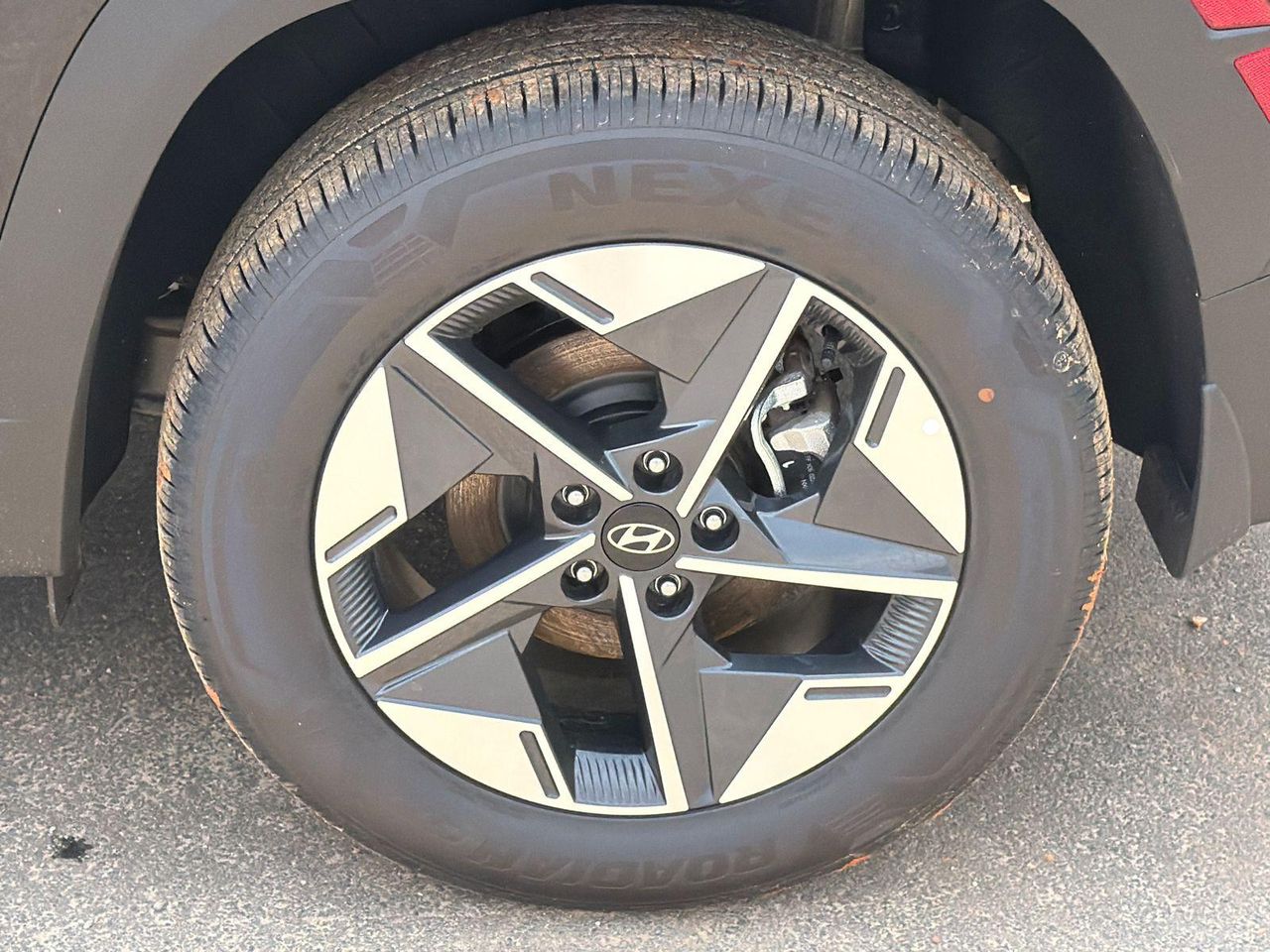 New 2026 Gray Hyundai SEL AWD image 19