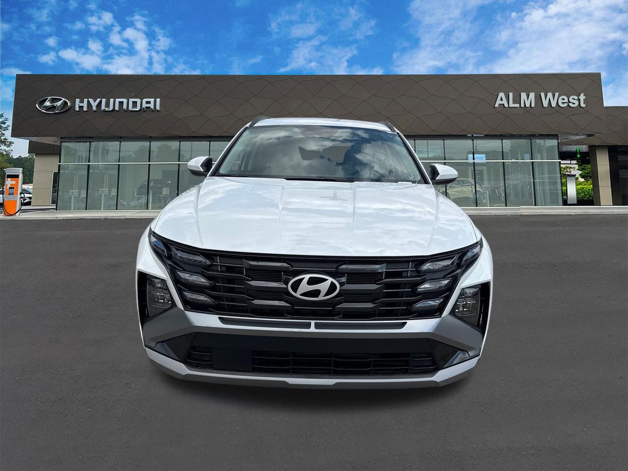 New 2026 White Pearl HYUNDAI SEL FWD image 2