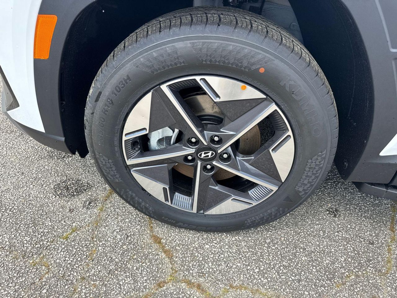New 2026 White Pearl HYUNDAI SEL FWD image 12