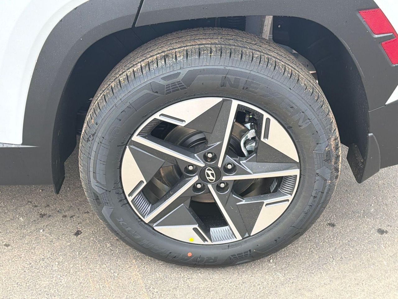New 2026 White Hyundai SEL AWD image 20