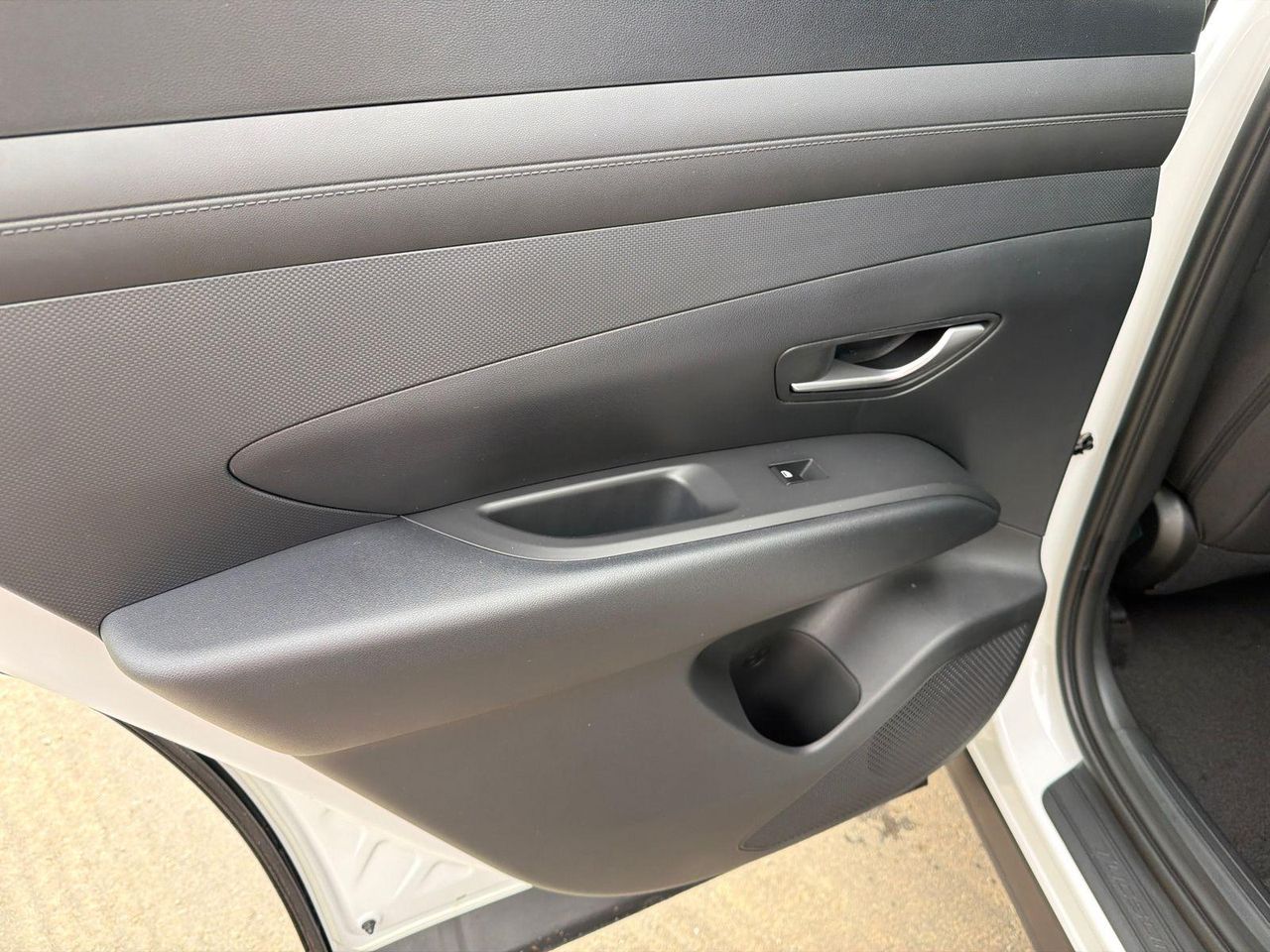 New 2026 White Hyundai SEL AWD image 22