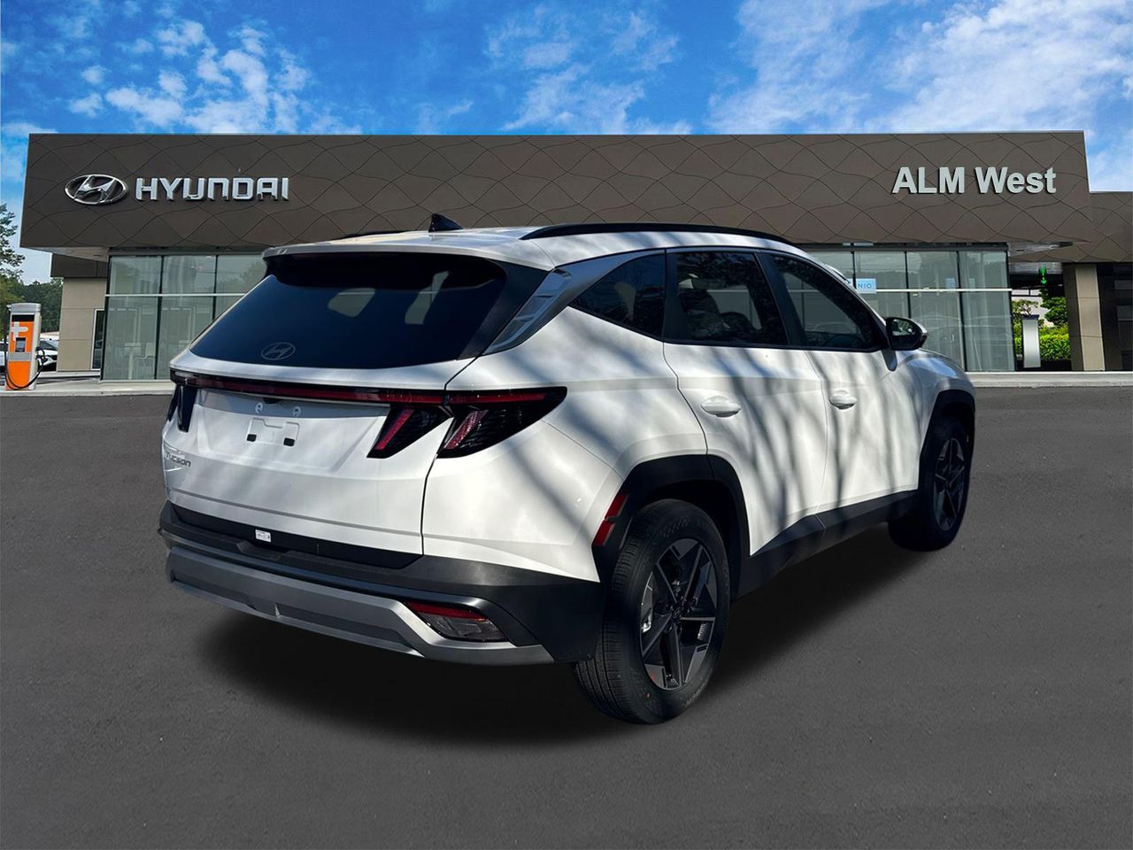 New 2026 White Hyundai SEL Premium FWD image 6