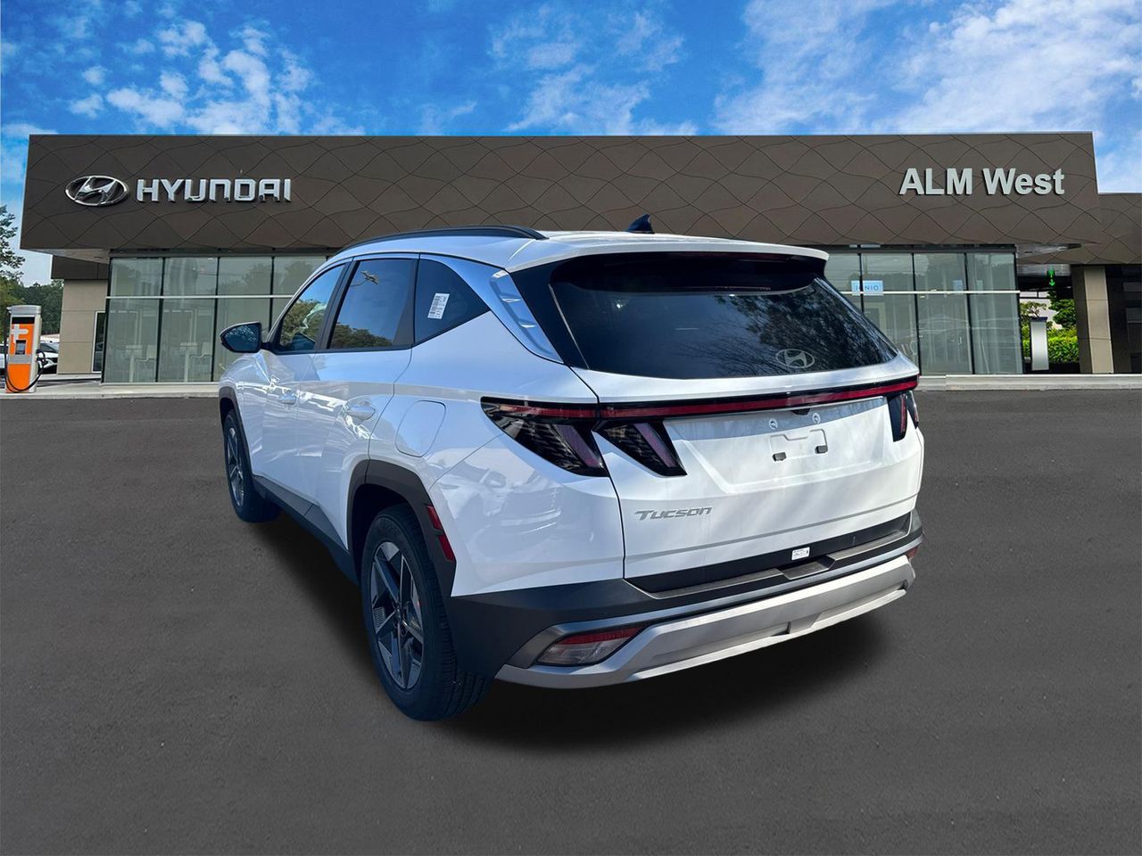 New 2026 White Hyundai SEL Premium FWD image 8