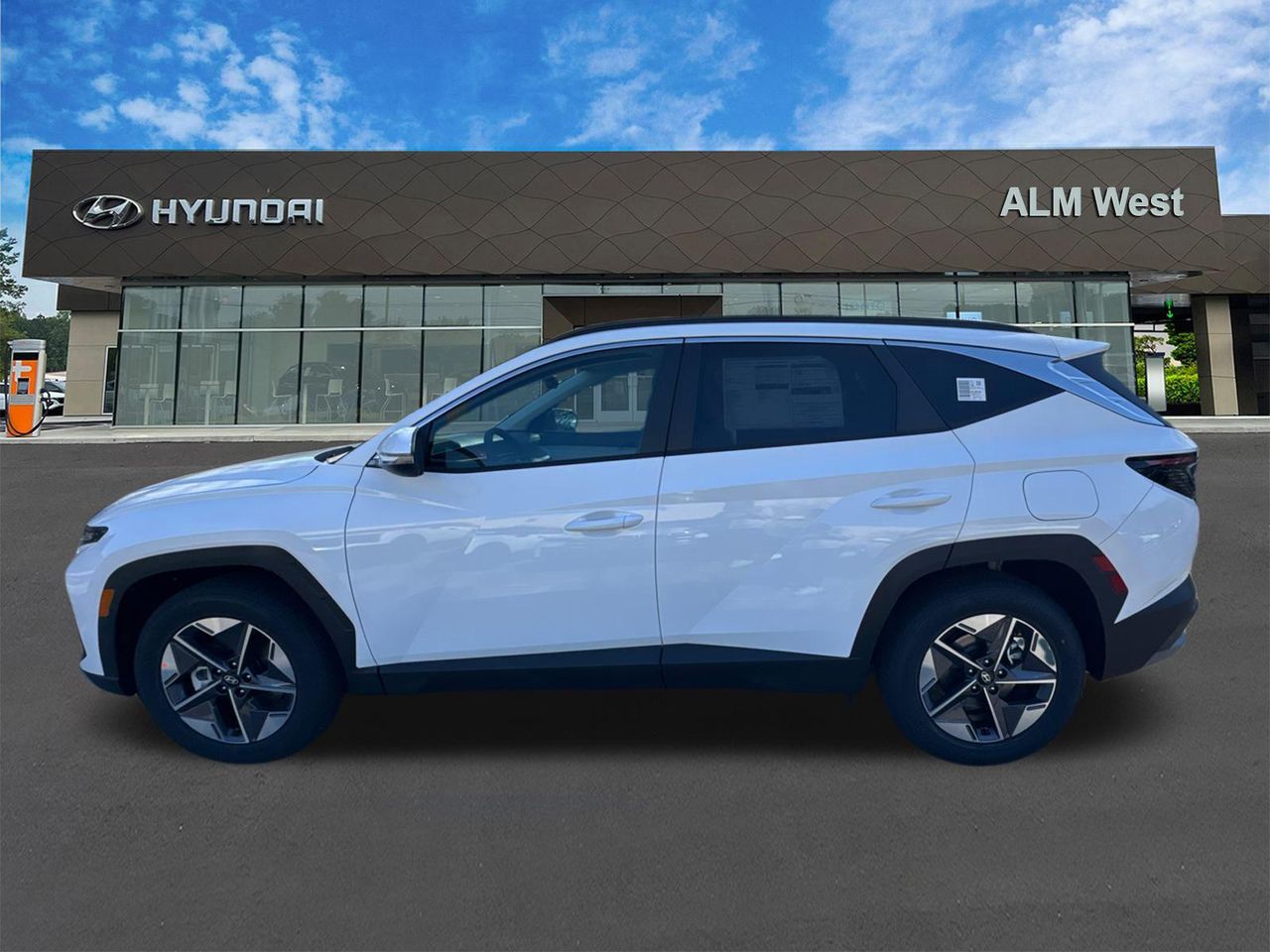 New 2026 White Hyundai SEL Premium FWD image 9
