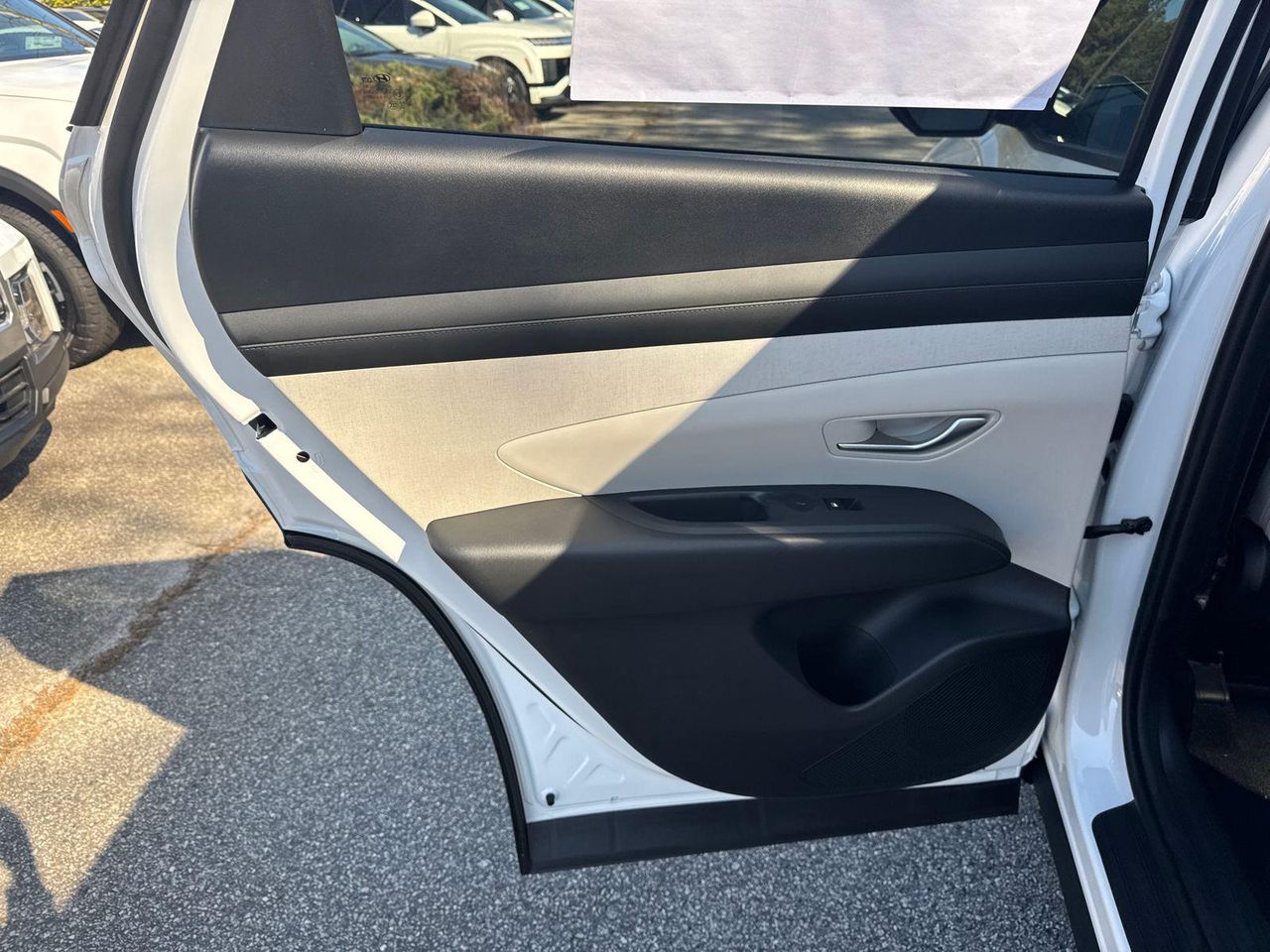 New 2026 White Hyundai SEL Premium FWD image 23