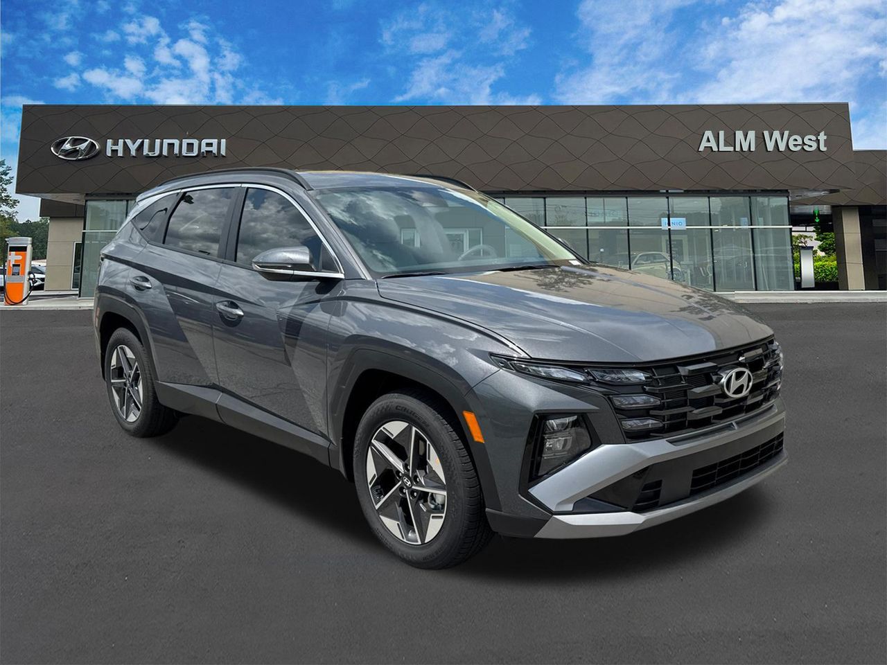 New 2026 Gray HYUNDAI SEL Premium FWD image 4