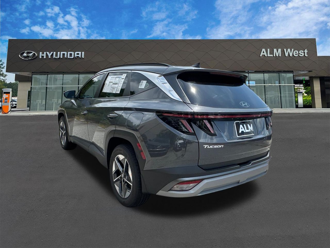 New 2026 Gray HYUNDAI SEL Premium FWD image 8